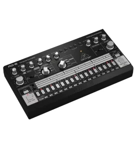 BEHRINGER RD-6-BK - аналоговая драм-машина на основе легендарной TR-606 Артикул 455076