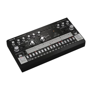BEHRINGER RD-6-BK - аналоговая драм-машина на основе легендарной TR-606 Артикул 455076