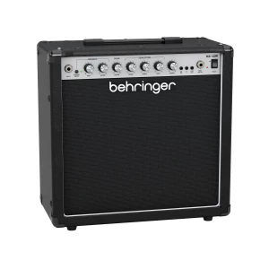 BEHRINGER HA-40R - гитарный комбо с двумя независимыми каналами