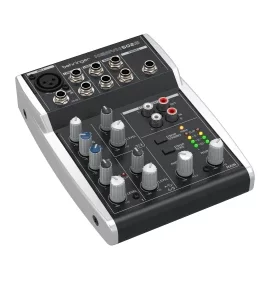 BEHRINGER XENYX 502S - микшерный пульт