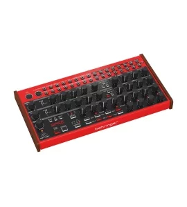 BEHRINGER SPICE - Аналоговый полумодульный полиритмический синтезатор с 2 осцилляторами